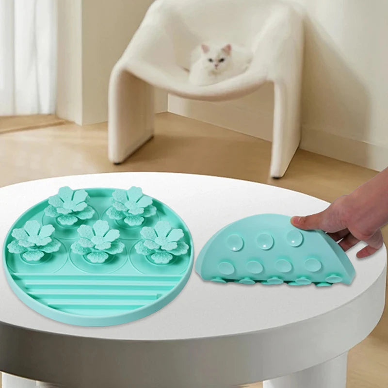 Silicone Pet Slow Feeder Mat Round Dog Licking Mat with Suction CupsAnti-choking Pet Snuffle Mats Puppy Feeding Dishes Pet Suppl